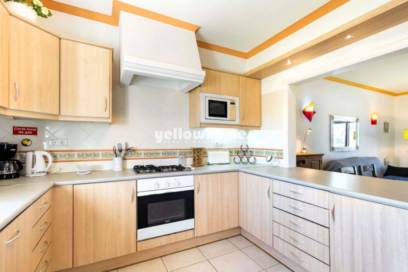 Encantador Apartamento T1 no centro de um empreendimento de Golf em Carvoeiro